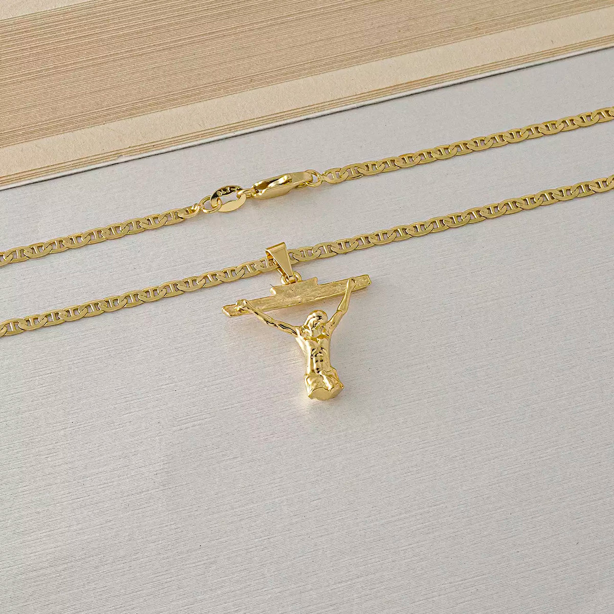 Dije Cristo Dali 2.3cm