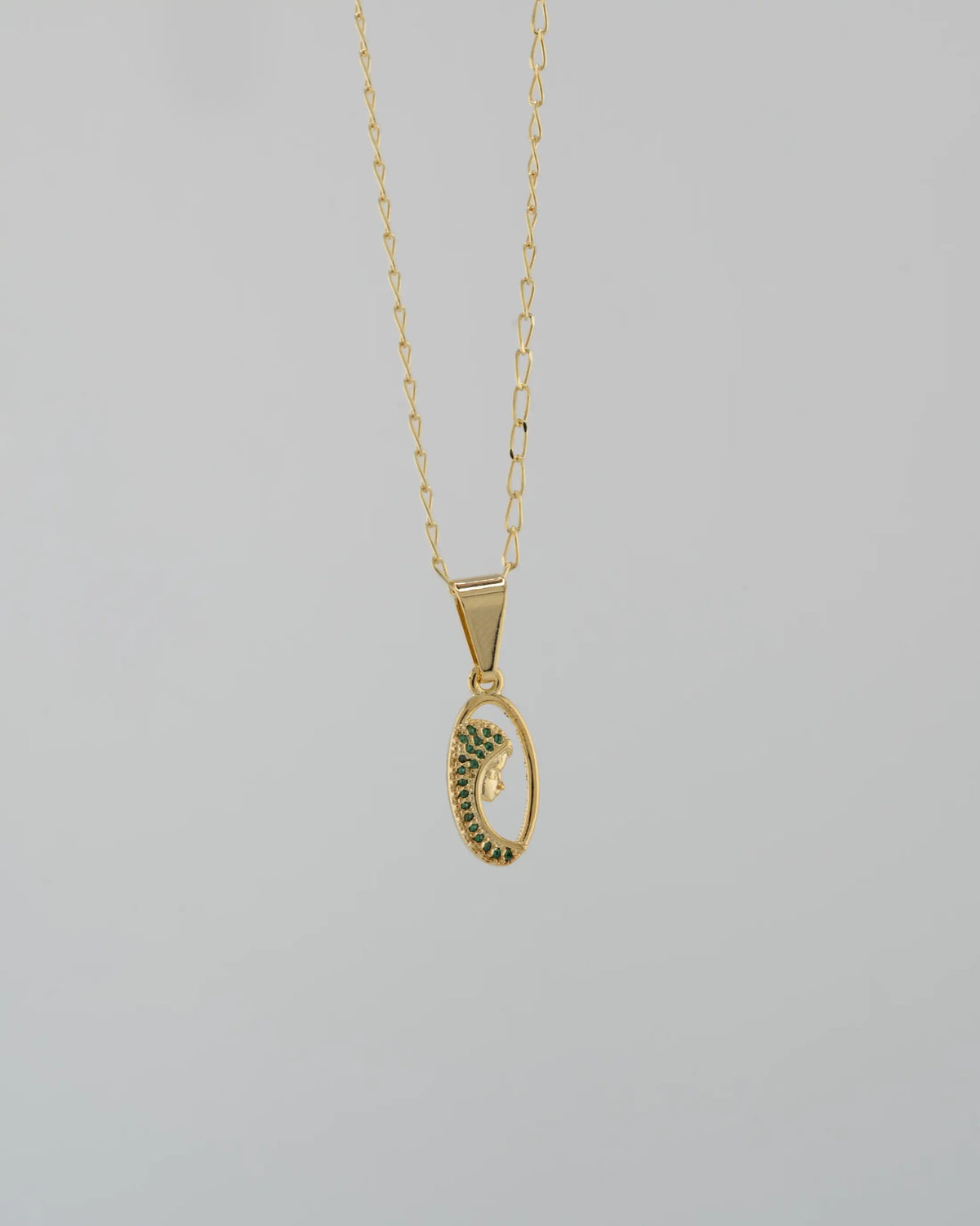 Dije Virgen Niña Verde