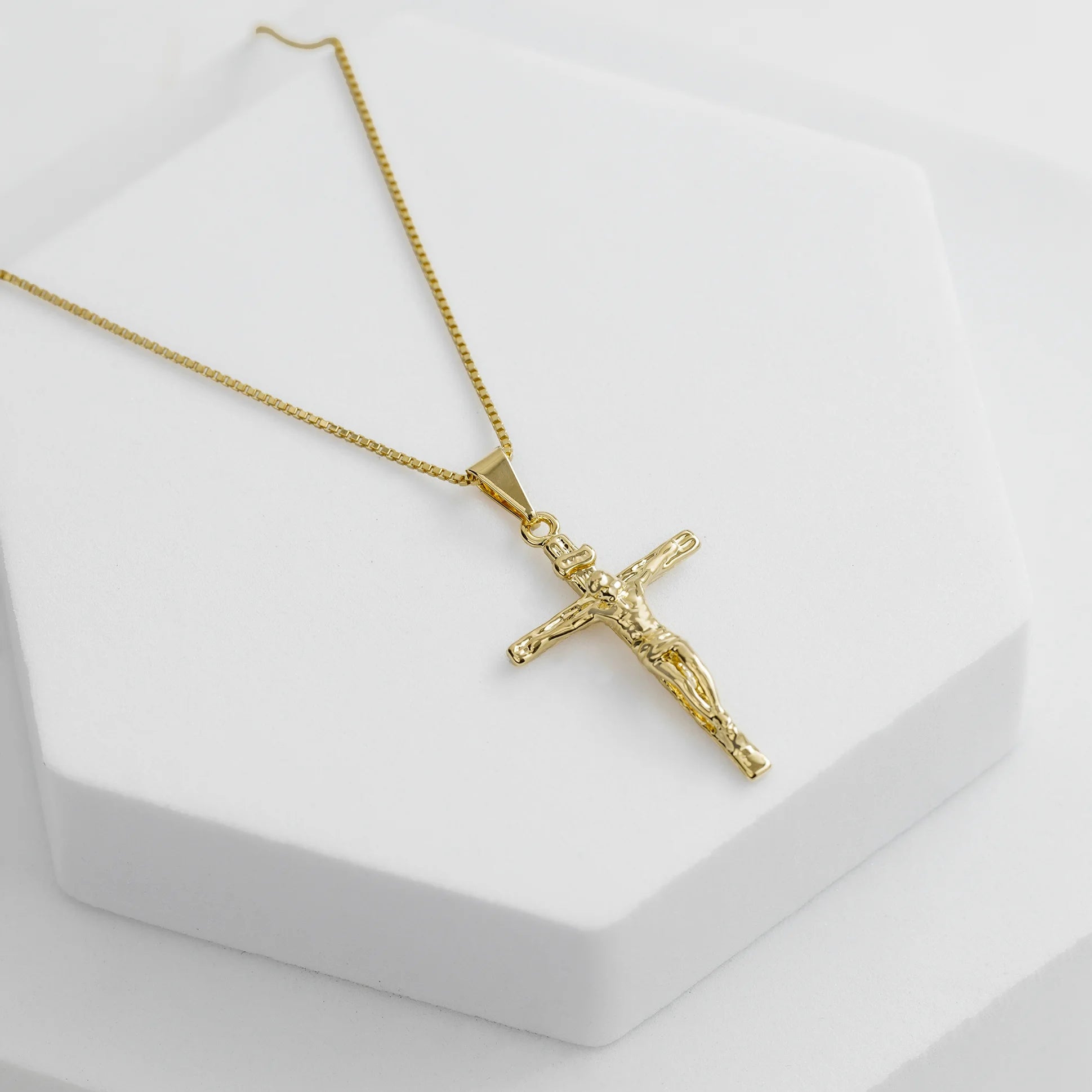 Dije Cruz Cristo Circonias 4cm